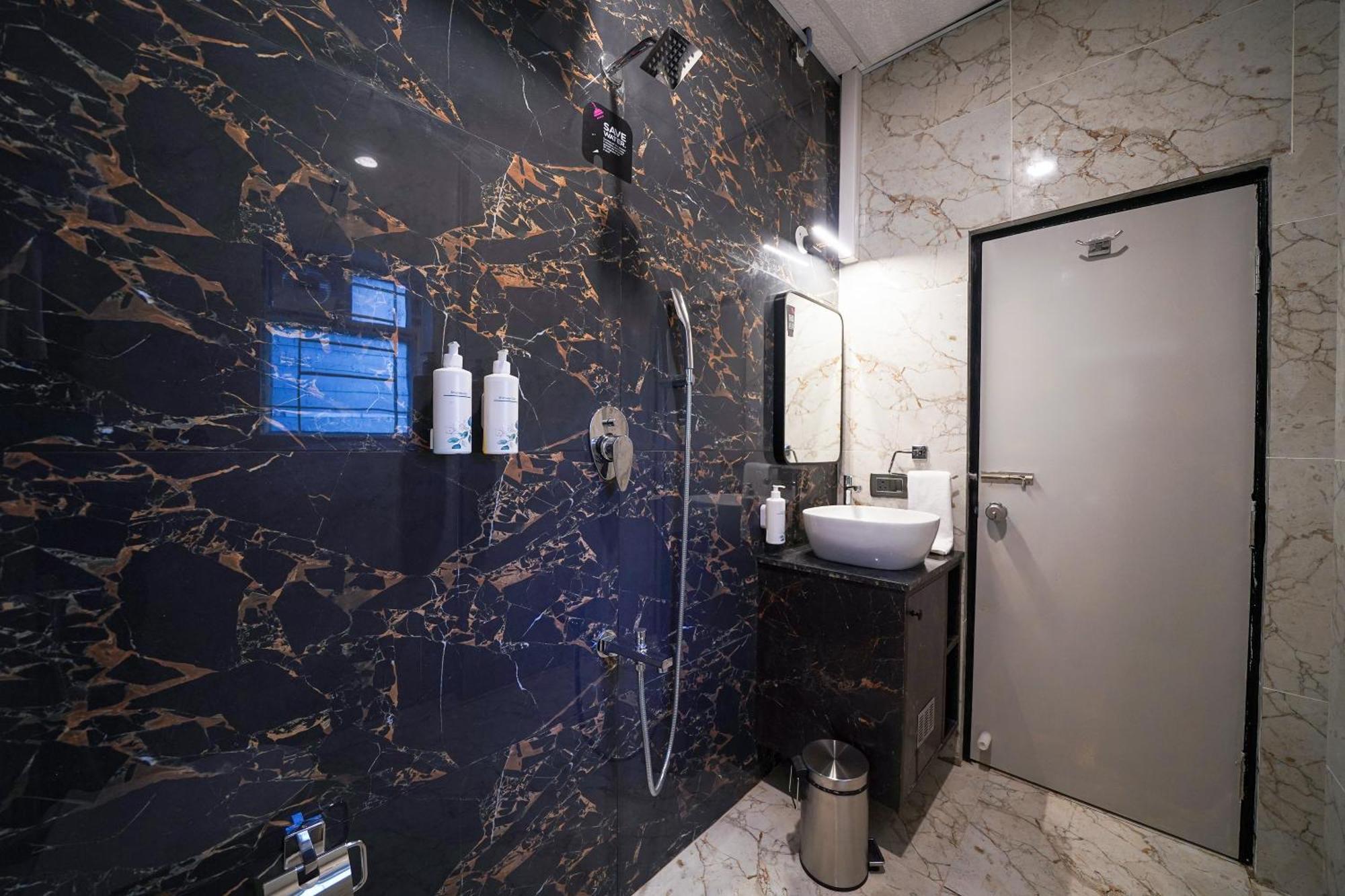מלון העיר בנגלור Olive Zip Sanjay Nagar By Embassy Group מראה חיצוני תמונה